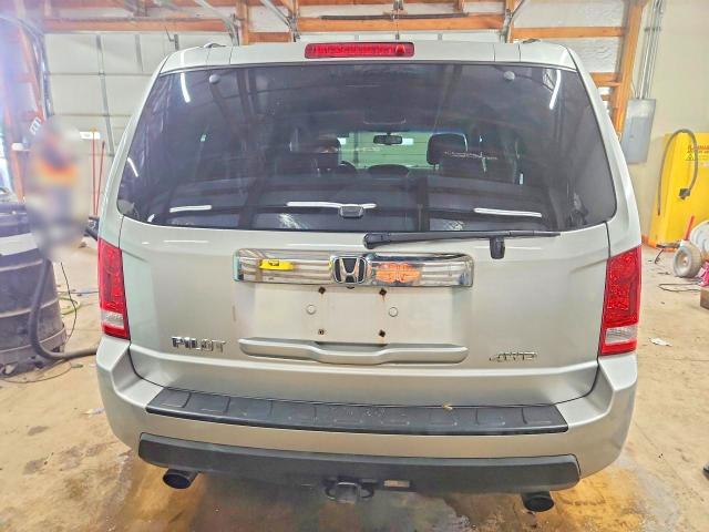 51573156 :رقم المزاد ، 5FNYF4H75BB012143 vin ، 2011 Honda Pilot مزاد بيع