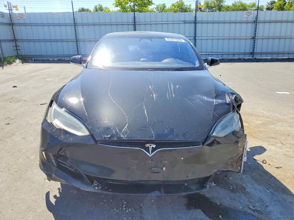 51371646 :رقم المزاد ، 5YJSA1E27JF280895 vin ، 2018 Tesla Model S مزاد بيع