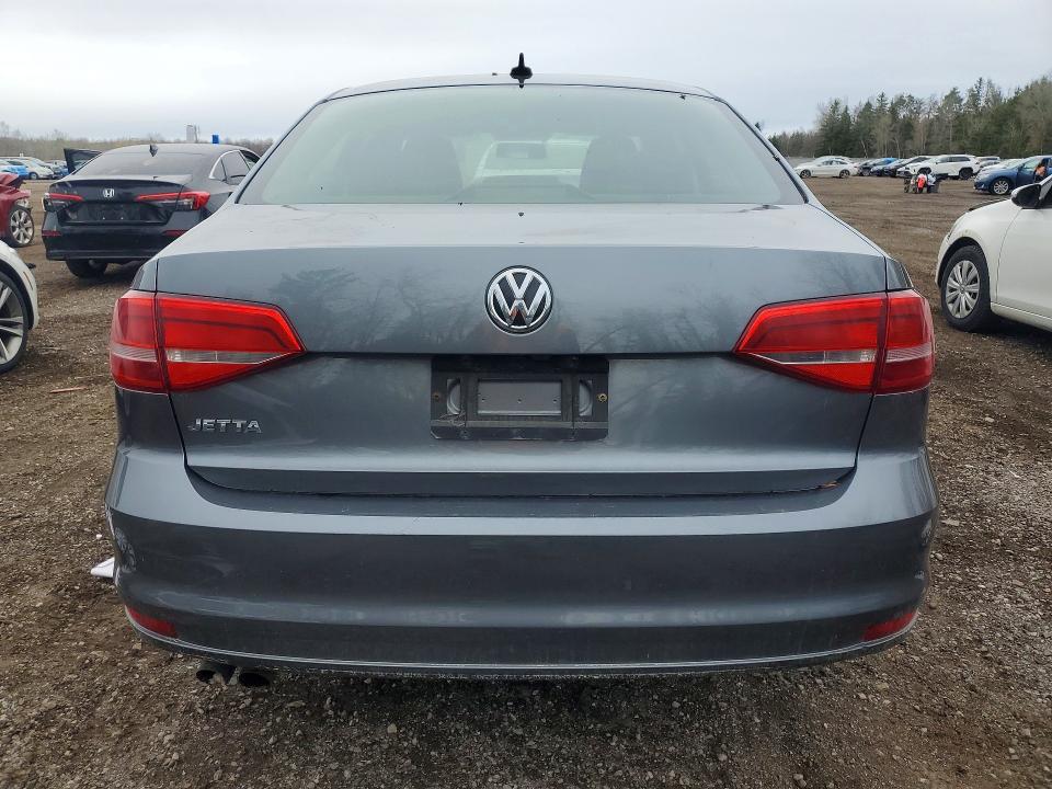 51315106 :رقم المزاد ، 3VW2K7AJ7FM272342 vin ، 2015 Volkswagen Jetta مزاد بيع