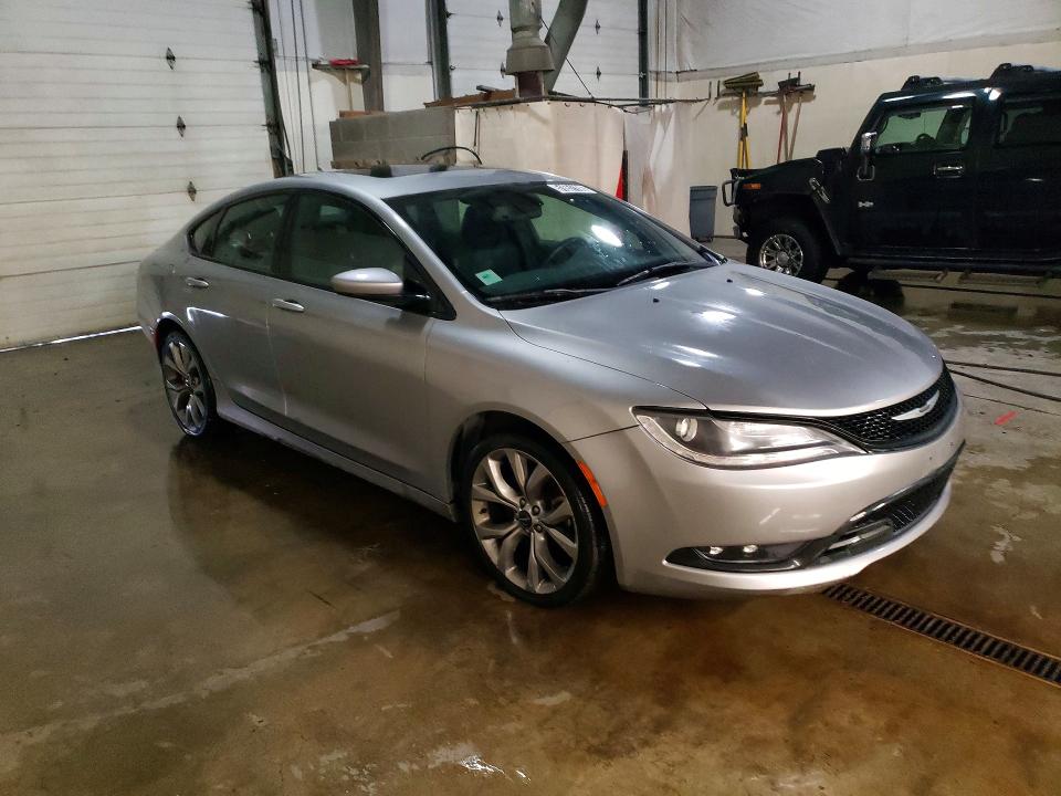 51651106 :رقم المزاد ، 1C3CCCDG7FN530656 vin ، 2015 Chrysler 200 مزاد بيع