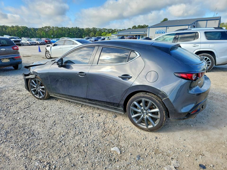 Продажа на аукционе авто 2019 Mazda 3, vin: JM1BPAJM9K1131498, номер лота: 49640706