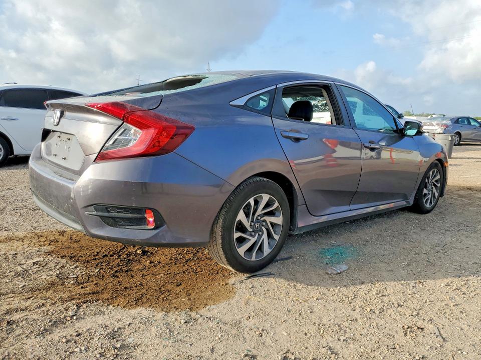 50326946 :رقم المزاد ، 19XFC2F79GE042749 vin ، 2016 Honda Civic مزاد بيع