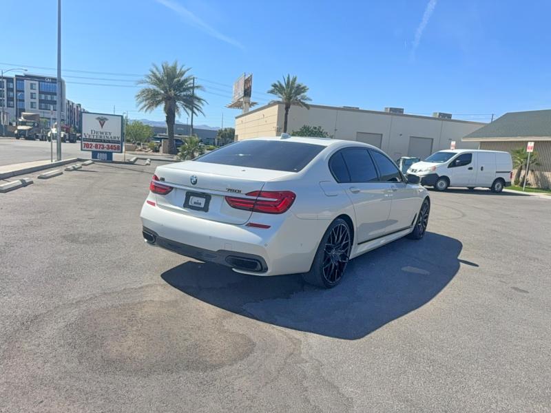 Продаж на аукціоні авто 2017 Bmw 750, vin: WBA7F0C3XHGM21856, номер лоту: 49498046