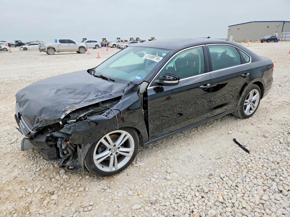 51499716 :رقم المزاد ، 1VWBT7A38EC074822 vin ، 2014 Volkswagen Passat مزاد بيع