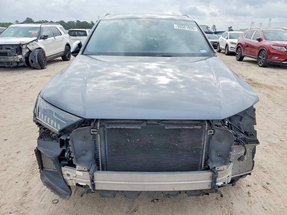 50561896 :رقم المزاد ، WA1AWBF7XMD039948 vin ، 2021 Audi Sq7 مزاد بيع