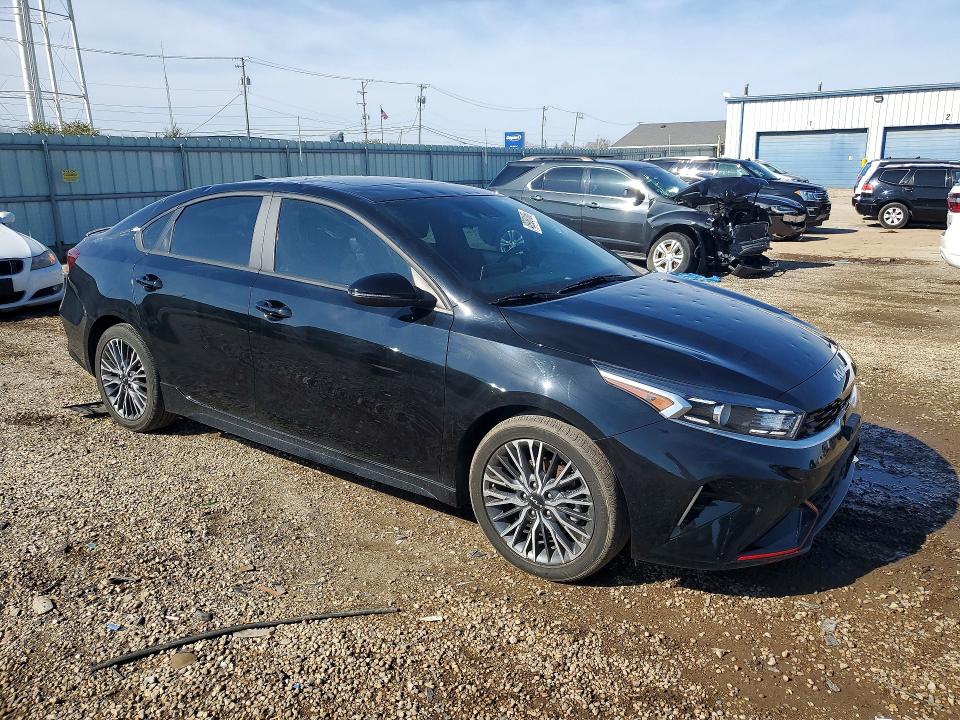 2023 Kia Forte მანქანა იყიდება აუქციონზე, vin: 3KPF54ADXPE565782, აუქციონის ნომერი: 48988186
