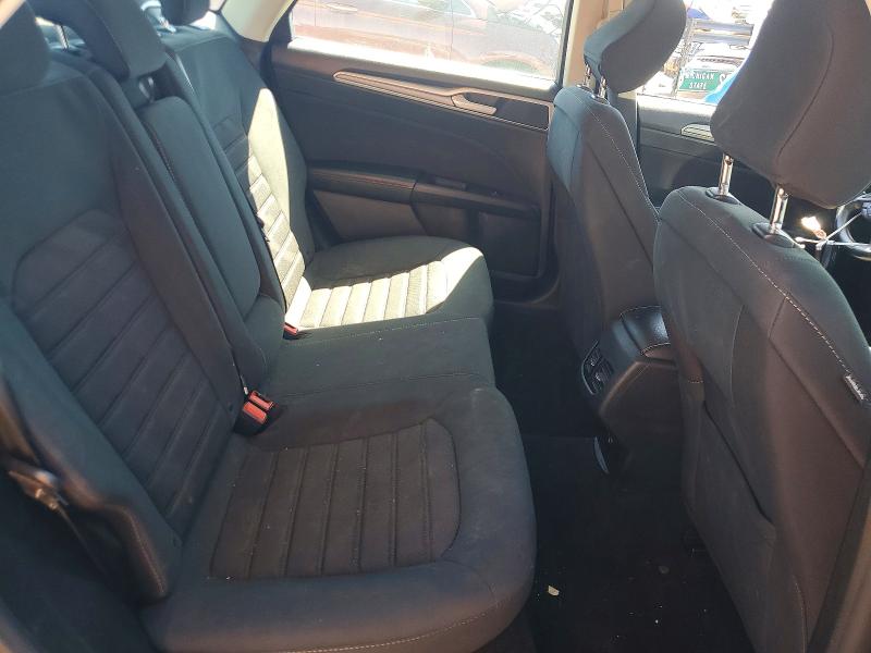 49989946 :رقم المزاد ، 3FA6P0HD2LR257264 vin ، 2020 Ford Fusion مزاد بيع