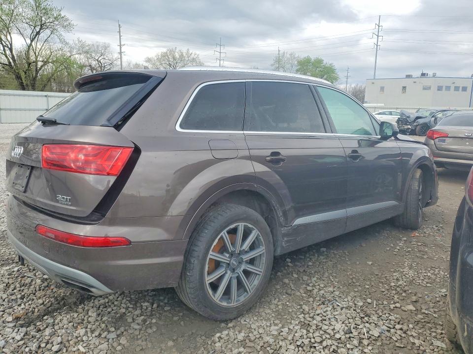 Продажа на аукционе авто 2017 Audi Q7, vin: WA1VAAF70HD008868, номер лота: 48142496