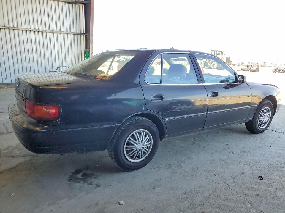 48533936 :رقم المزاد ، JT2BG12K5T0393869 vin ، 1996 Toyota Camry مزاد بيع