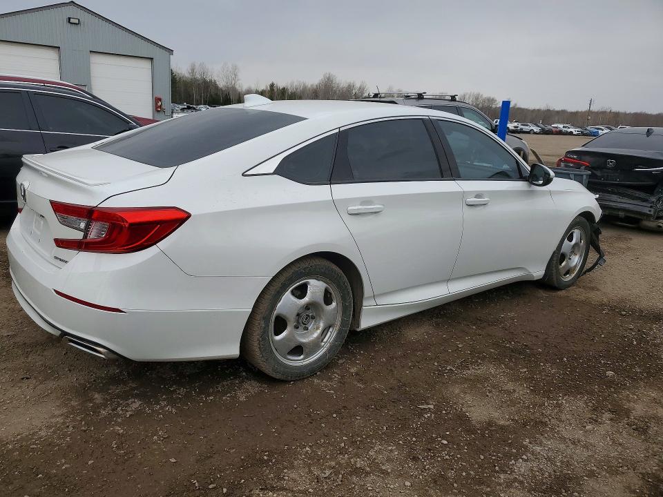 49215436 :رقم المزاد ، 1HGCV1F34JA801369 vin ، 2018 Honda Accord مزاد بيع