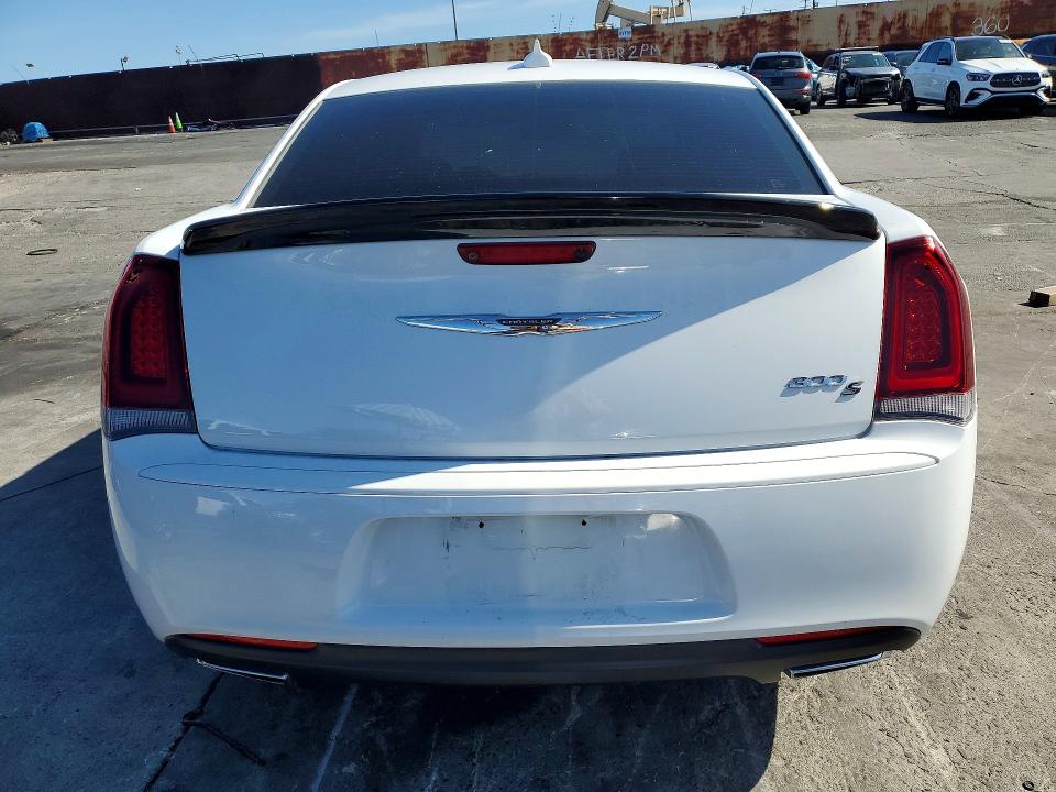 2018 Chrysler 300 მანქანა იყიდება აუქციონზე, vin: 2C3CCABG8JH243335, აუქციონის ნომერი: 49830256