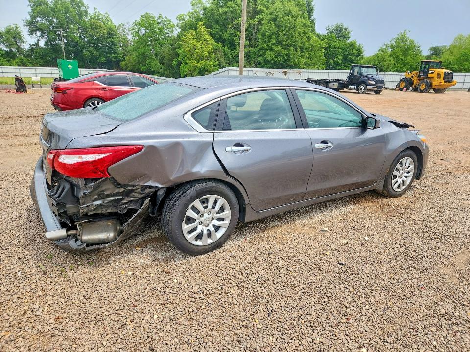 Продаж на аукціоні авто 2016 Nissan Altima, vin: 1N4AL3AP1GN334842, номер лоту: 52135486