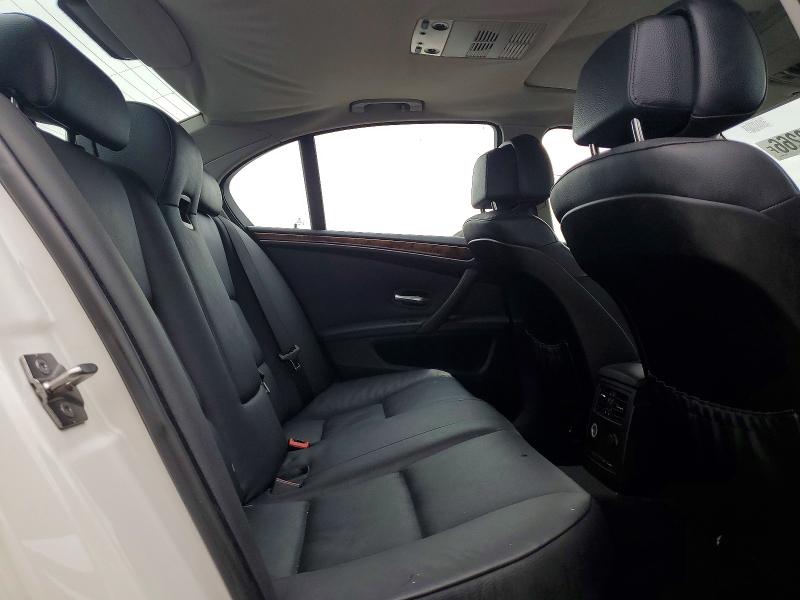 50608266 :رقم المزاد ، WBANU5C50AC460934 vin ، 2010 Bmw 528 مزاد بيع