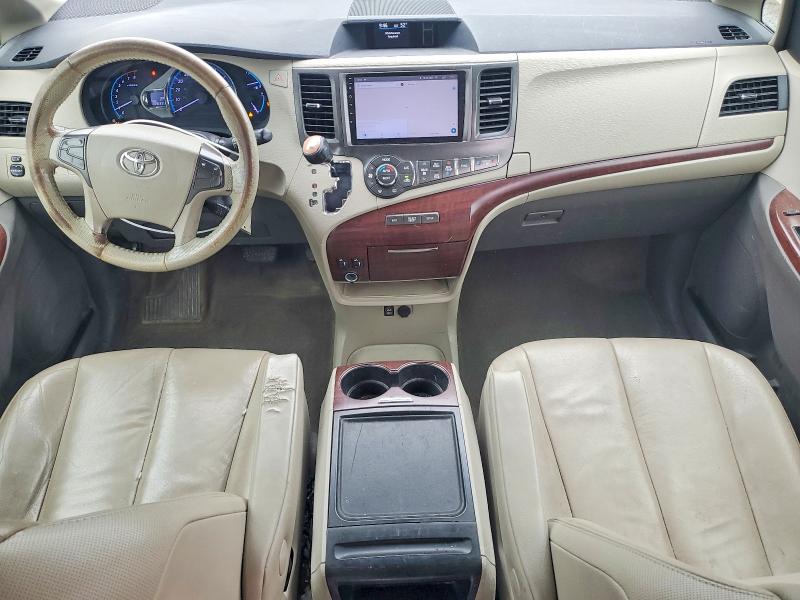 50720906 :رقم المزاد ، 5TDYK3DC4ES503182 vin ، 2014 Toyota Sienna مزاد بيع