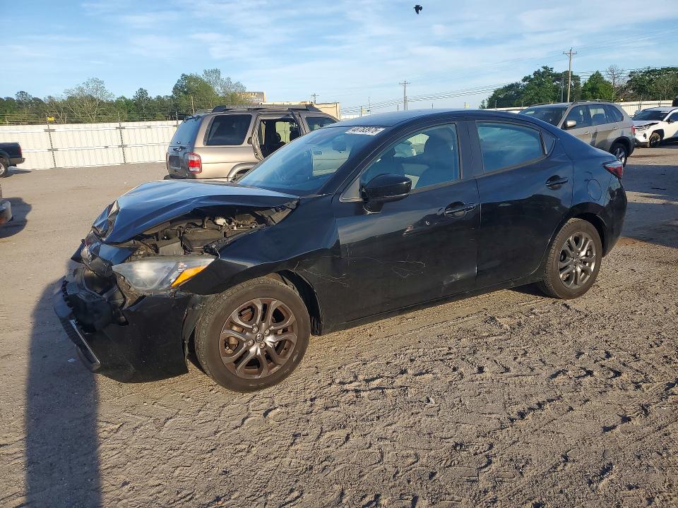 48783976 :رقم المزاد ، 3MYDLBYV3KY502676 vin ، 2019 Toyota Yaris مزاد بيع