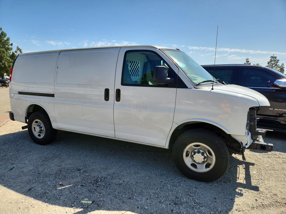 2024 Chevrolet Express G2500 მანქანა იყიდება აუქციონზე, vin: 1GCWGAFP9R1247024, აუქციონის ნომერი: 55658756