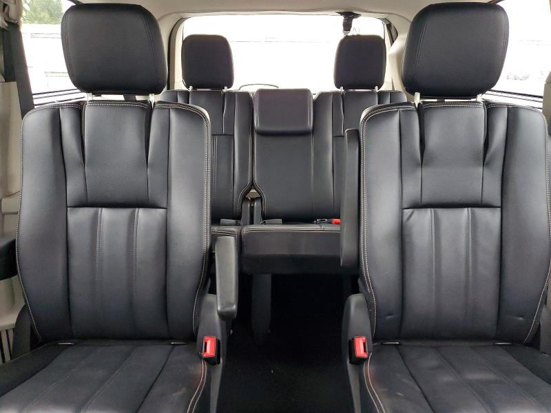 51322606 :رقم المزاد ، 2C4RC1BG8FR602349 vin ، 2015 Chrysler Town & Country مزاد بيع