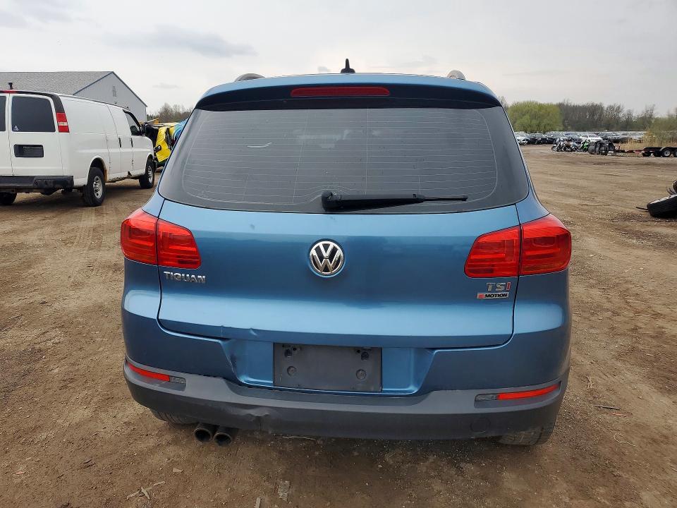 50123776 :رقم المزاد ، WVGBV7AX9HW503108 vin ، 2017 Volkswagen Tiguan مزاد بيع