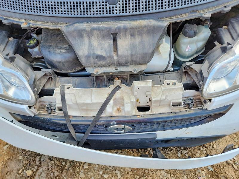 2015 Smart Fortwo მანქანა იყიდება აუქციონზე, vin: WMEEJ3BA4FK799435, აუქციონის ნომერი: 50388096