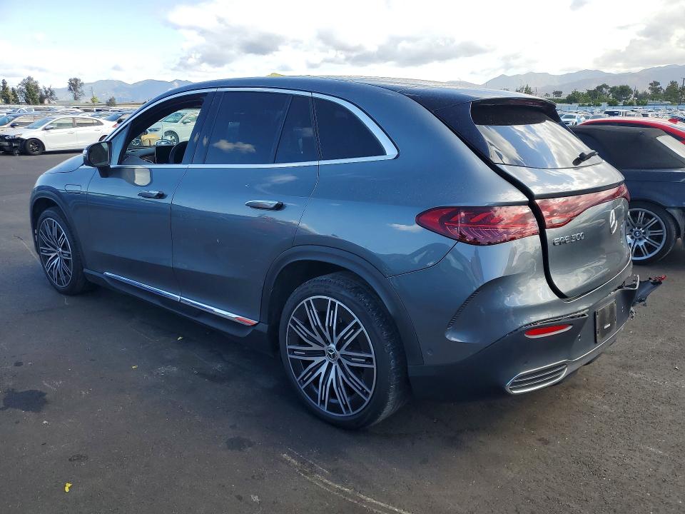 51379536 :رقم المزاد ، 4JGGM2CB3PA019704 vin ، 2023 Mercedes-benz Eqe Suv مزاد بيع