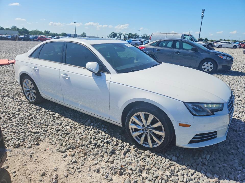 Продаж на аукціоні авто 2017 Audi A4, vin: WAUGNAF42HN004286, номер лоту: 50457276
