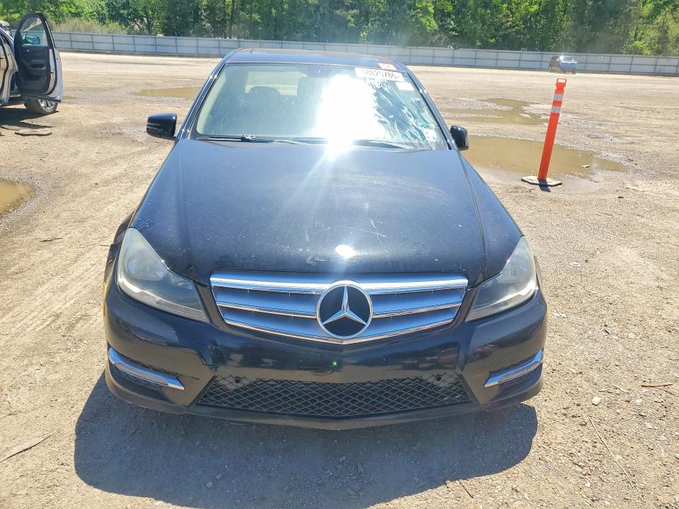 Продаж на аукціоні авто 2013 Mercedes-benz C, vin: WDDGF4HB4DR254005, номер лоту: 48820786