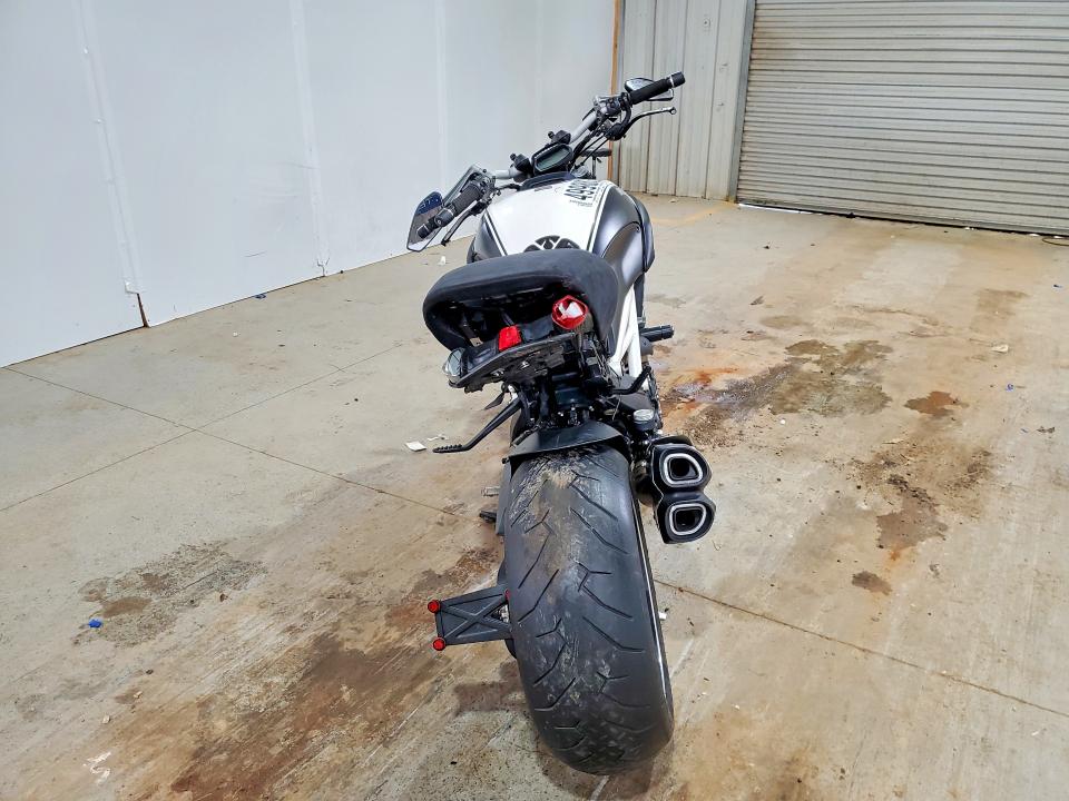 49986286 :رقم المزاد ، ZDM13BLW5DB011906 vin ، 2013 Ducati Diavel مزاد بيع