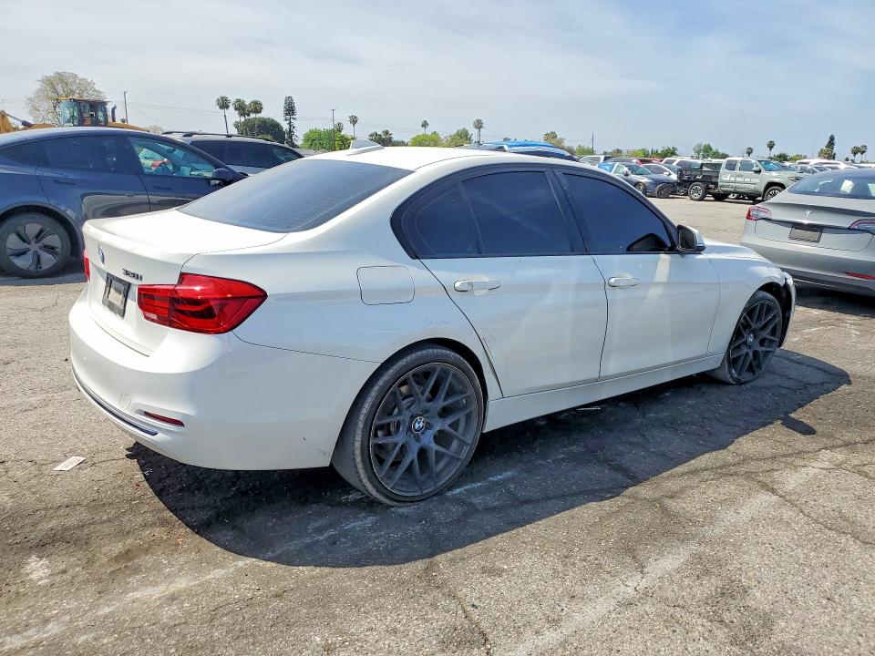 48998776 :رقم المزاد ، WBA8E9C58GK644583 vin ، 2016 Bmw 328 مزاد بيع