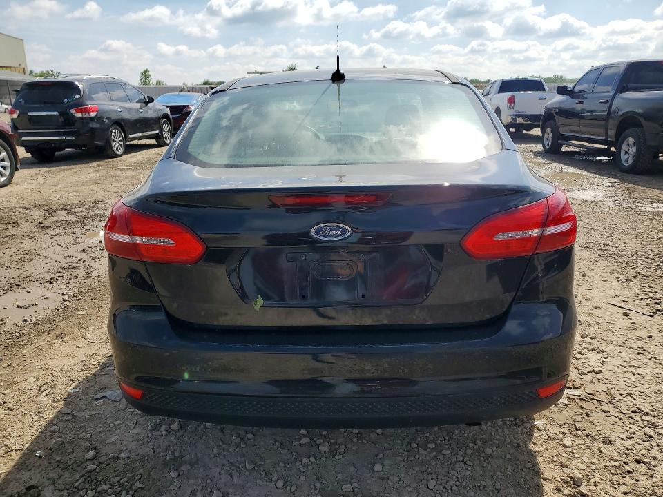 51545606 :رقم المزاد ، 1FADP3F26JL231790 vin ، 2018 Ford Focus مزاد بيع