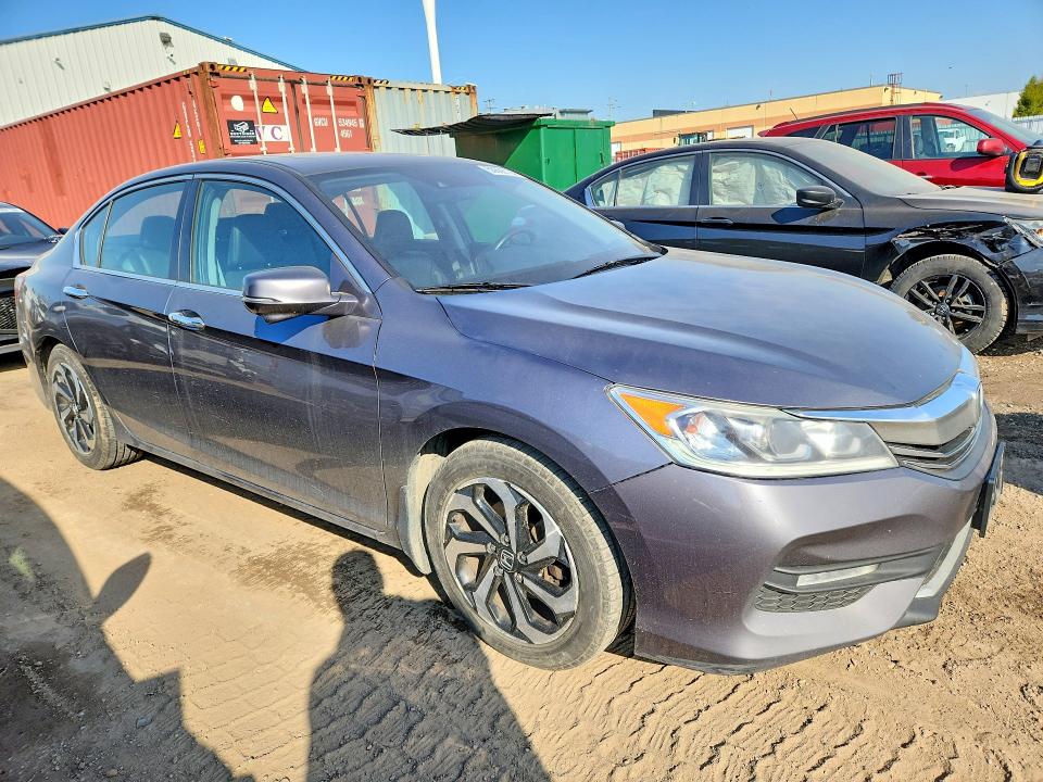 2016 Honda Accord მანქანა იყიდება აუქციონზე, vin: 1HGCR2F81GA801425, აუქციონის ნომერი: 50686136