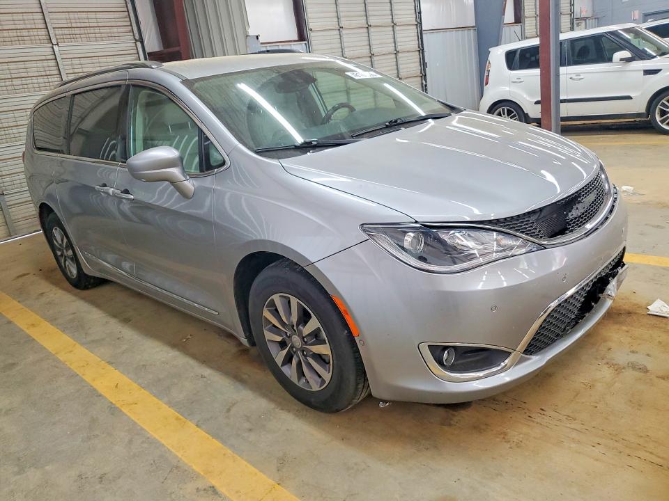 Продажа на аукционе авто 2020 Chrysler Pacifica, vin: 2C4RC1EG9LR108704, номер лота: 48166906