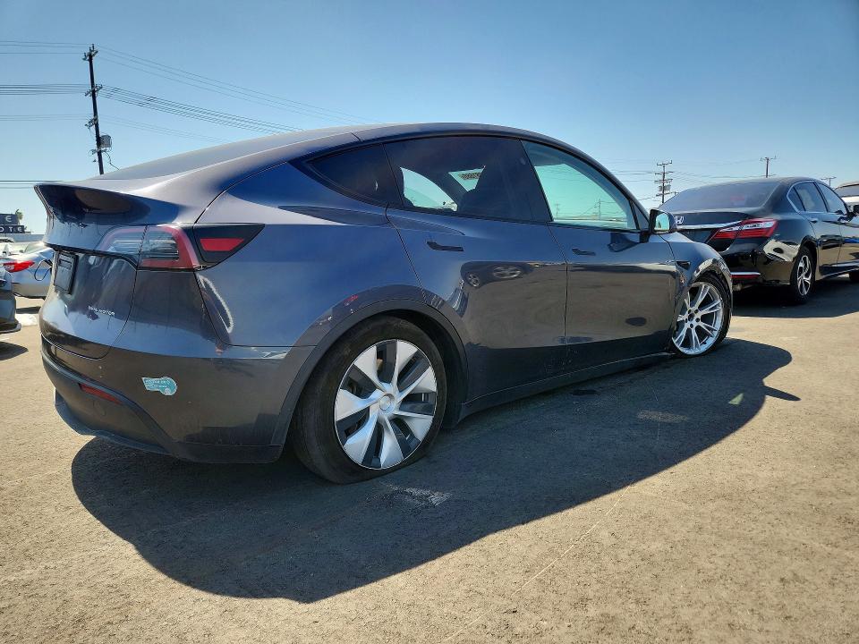 Продажа на аукционе авто 2023 Tesla Model Y, vin: 7SAYGAEE7PF883540, номер лота: 48781686