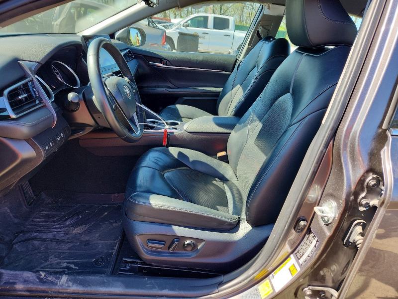 48945256 :رقم المزاد ، 4T1F31AK6MU555309 vin ، 2021 Toyota Camry Hybrid مزاد بيع