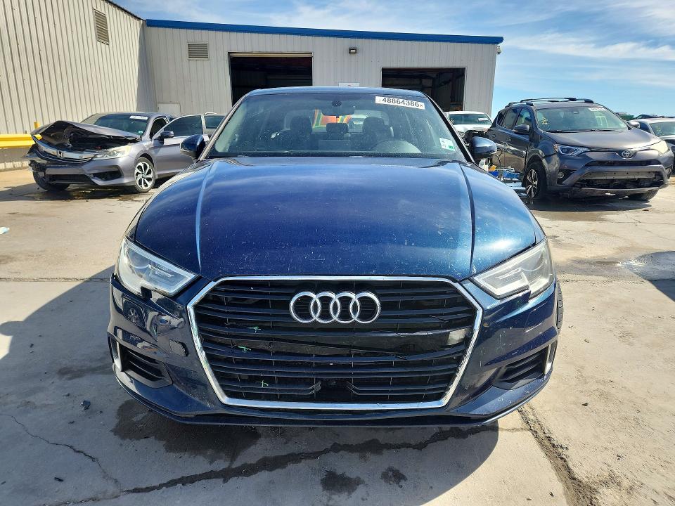 Продаж на аукціоні авто 2017 Audi A3, vin: WAUAUGFF4H1049444, номер лоту: 48864386
