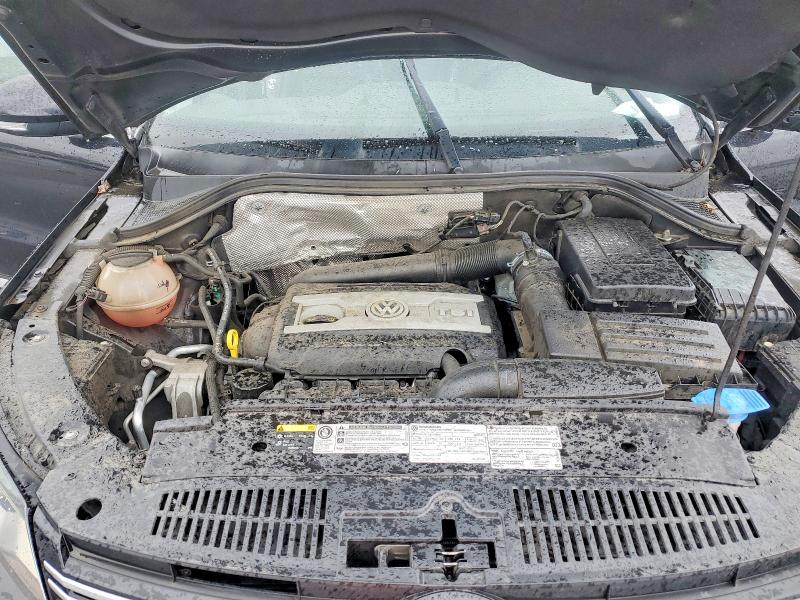 48351326 :رقم المزاد ، WVGUV7AX3HK012971 vin ، 2017 Volkswagen Tiguan مزاد بيع