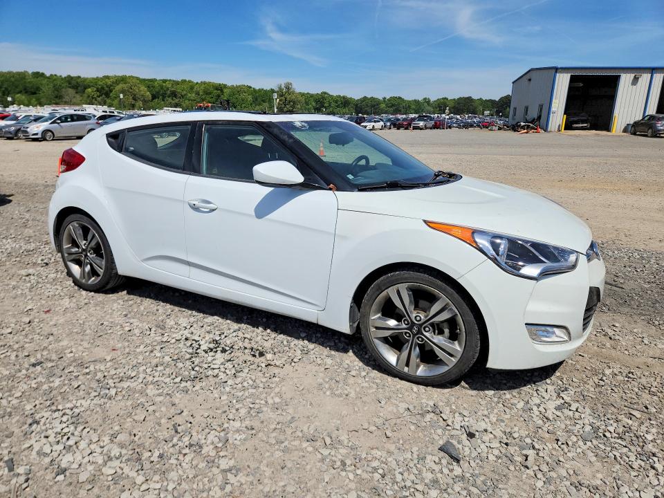 50666236 :رقم المزاد ، KMHTC6AD7HU320554 vin ، 2017 Hyundai Veloster مزاد بيع