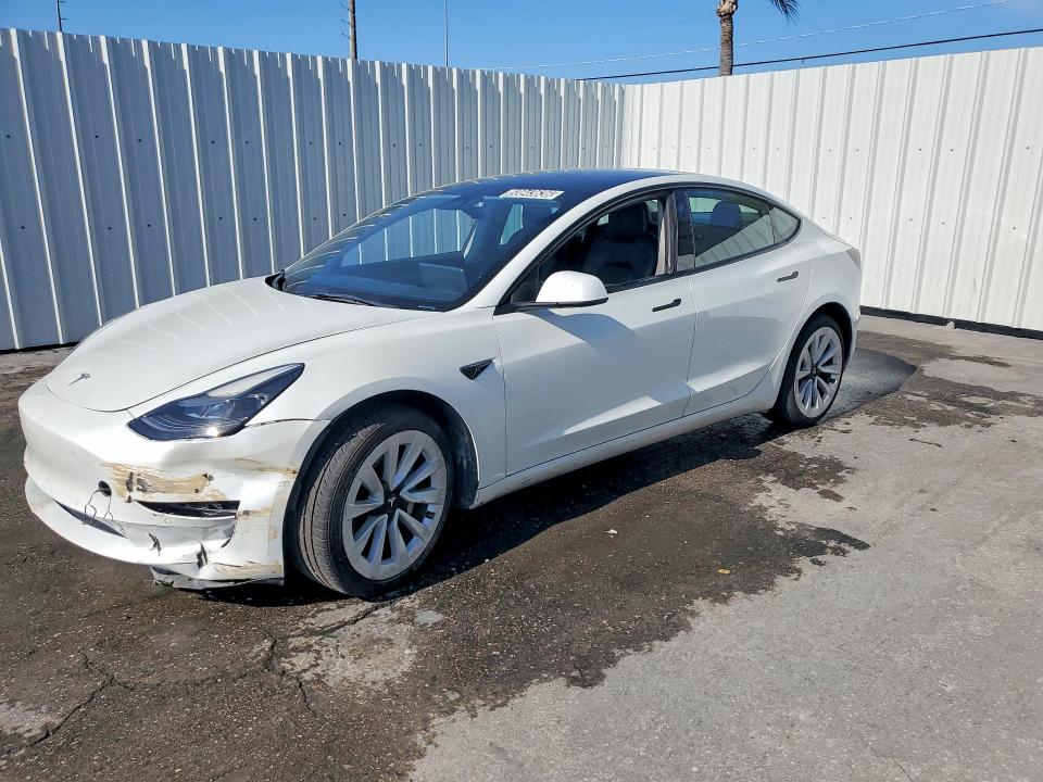 Auction sale of the 2022 Tesla Model 3, vin: 5YJ3E1EAXNF370872, lot number: 50843636