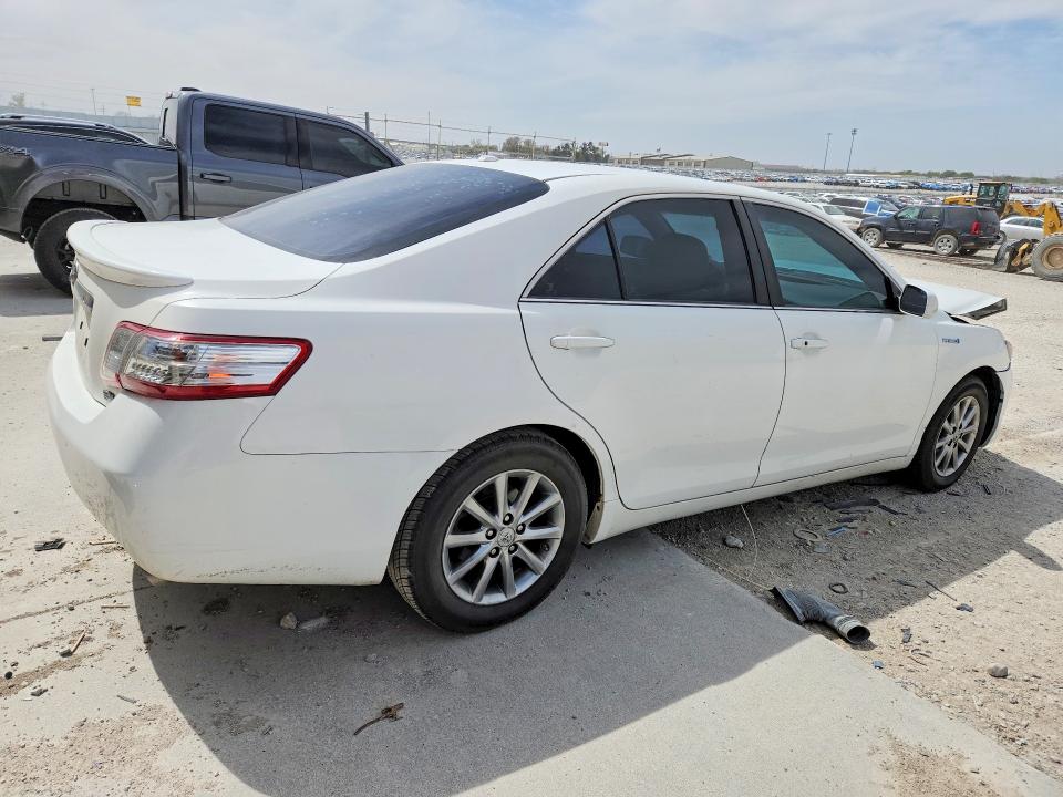50308386 :رقم المزاد ، 4T1BB3EK4BU130272 vin ، 2011 Toyota Camry مزاد بيع