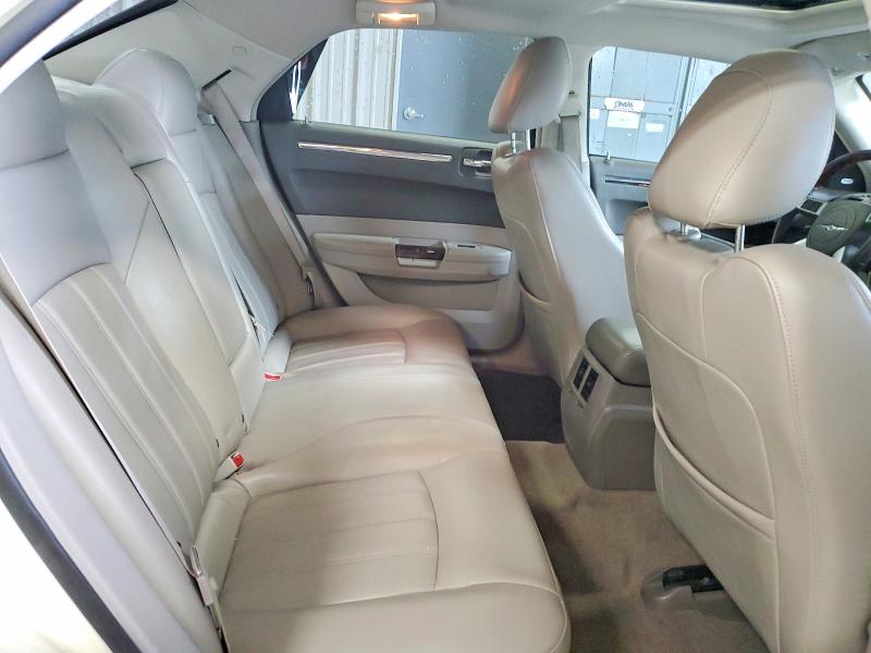 2010 Chrysler 300c მანქანა იყიდება აუქციონზე, vin: 2C3CA6CT9AH126183, აუქციონის ნომერი: 49915896