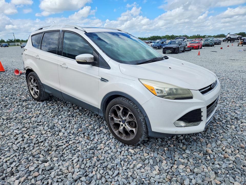 2014 Ford Escape მანქანა იყიდება აუქციონზე, vin: 1FMCU0J97EUA67088, აუქციონის ნომერი: 48142676