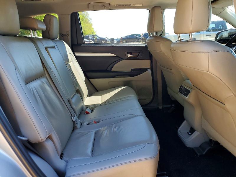 2019 Toyota Highlander მანქანა იყიდება აუქციონზე, vin: 5TDKZRFH2KS358040, აუქციონის ნომერი: 49279666
