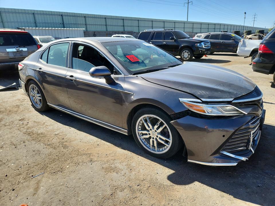 Продажа на аукционе авто 2018 Toyota Camry, vin: 4T1B11HK6JU010961, номер лота: 51329766