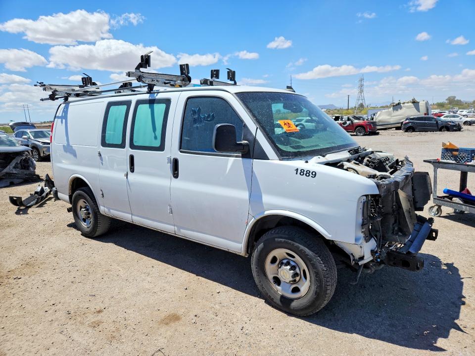 49654426 :رقم المزاد ، 1GCWGAF77N1213254 vin ، 2022 Chevrolet Express مزاد بيع