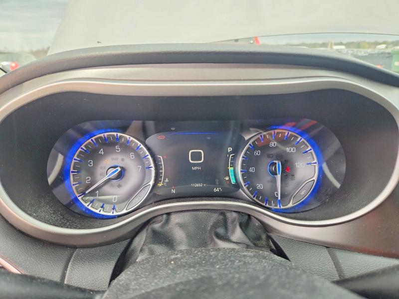 49756286 :رقم المزاد ، 2C4RC1BG2NR190427 vin ، 2022 Chrysler Pacifica مزاد بيع