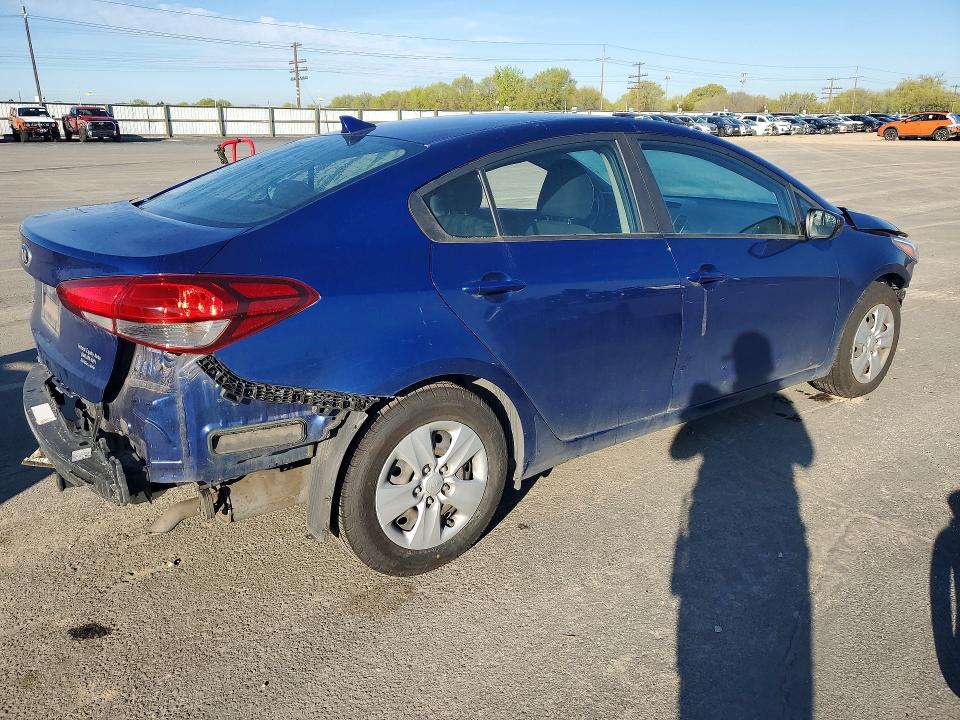 Продажа на аукционе авто 2018 Kia Forte, vin: 3KPFK4A79JE249025, номер лота: 48952586