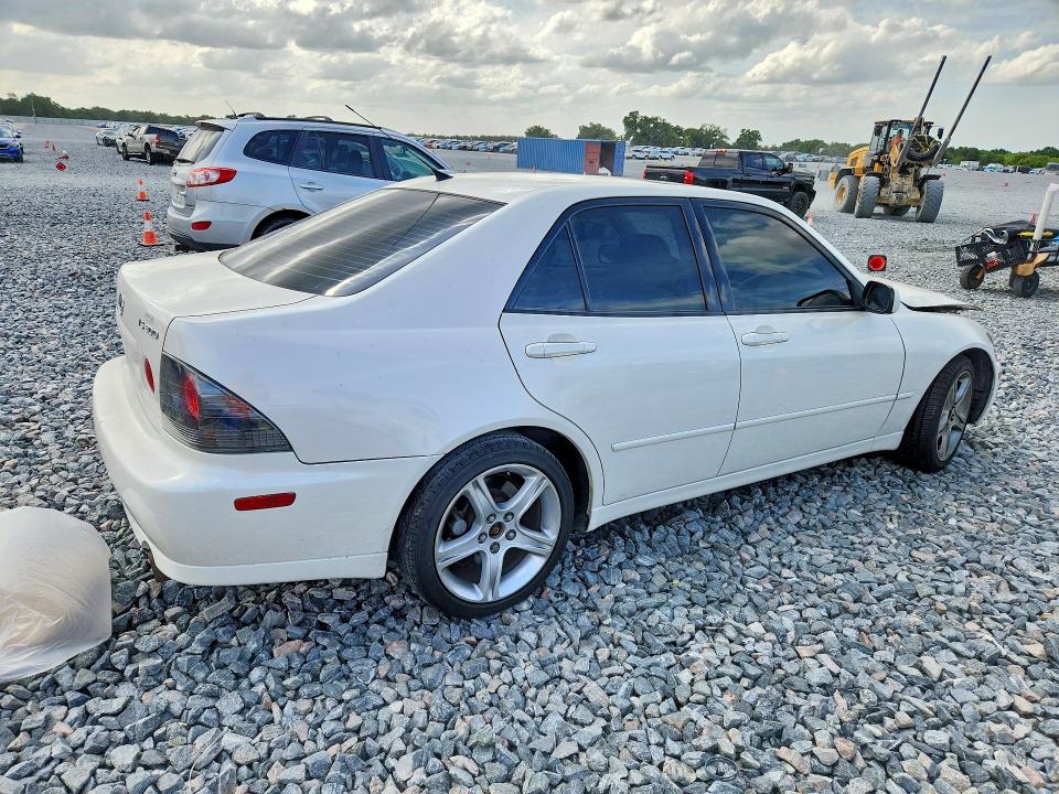 50691106 :رقم المزاد ، JTHBD182410005193 vin ، 2001 Lexus Is مزاد بيع