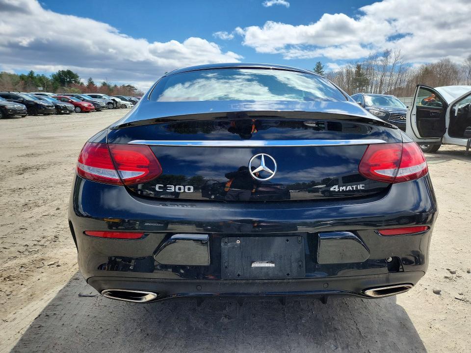 48937146 :رقم المزاد ، WDDWJ4KB7JF738377 vin ، 2018 Mercedes-benz C مزاد بيع