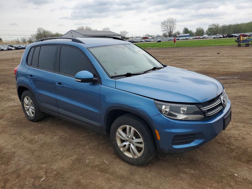 50123776 :رقم المزاد ، WVGBV7AX9HW503108 vin ، 2017 Volkswagen Tiguan مزاد بيع