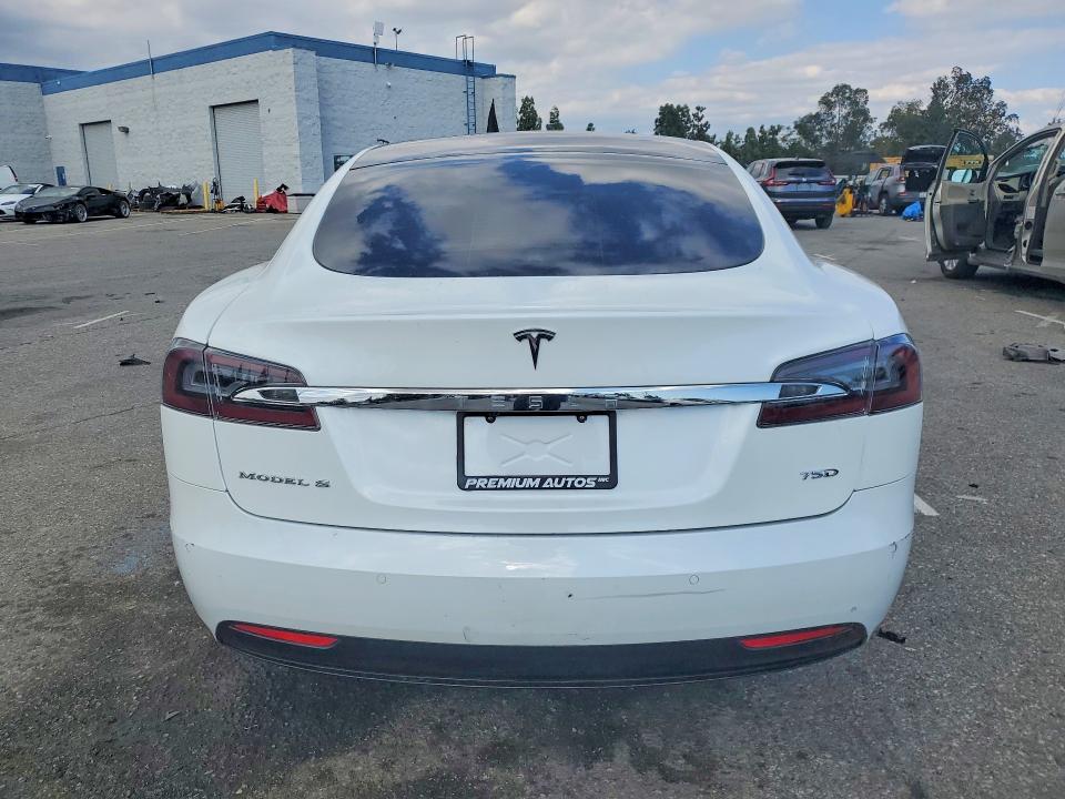 2017 Tesla Model S მანქანა იყიდება აუქციონზე, vin: 5YJSA1E26HF217989, აუქციონის ნომერი: 48456086
