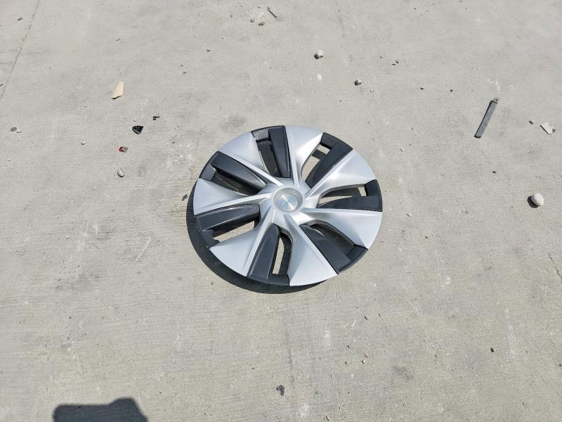 Продажа на аукционе авто 2024 Tesla Model Y, vin: 7SAYGDED7RF048971, номер лота: 49126766